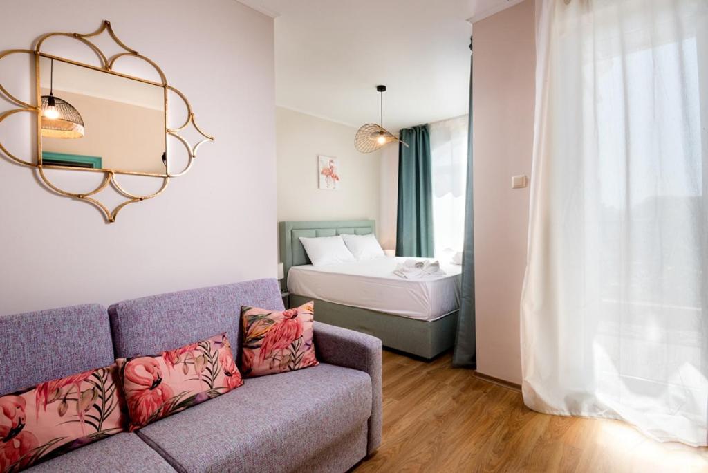 Izida Palace Apartments Napospart Kültér fotó